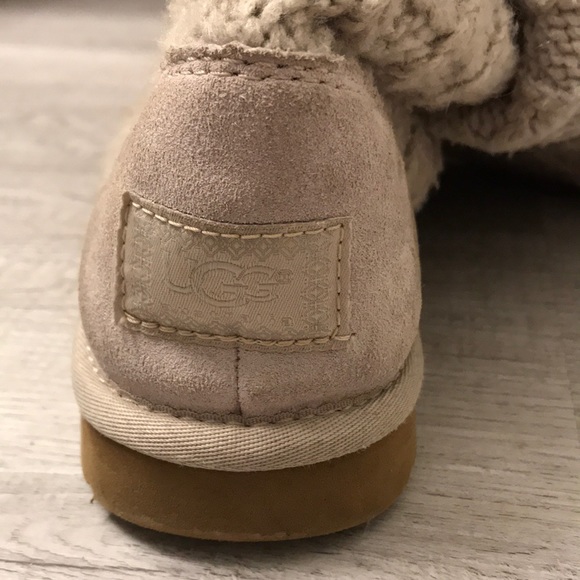 Knitted Cream UGG boots - Picture 4 of 6